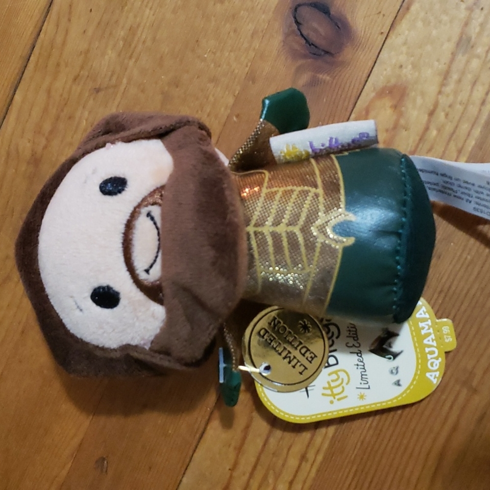 Hallmark Itty Bittys Aquaman Limited Edition  4" NWT